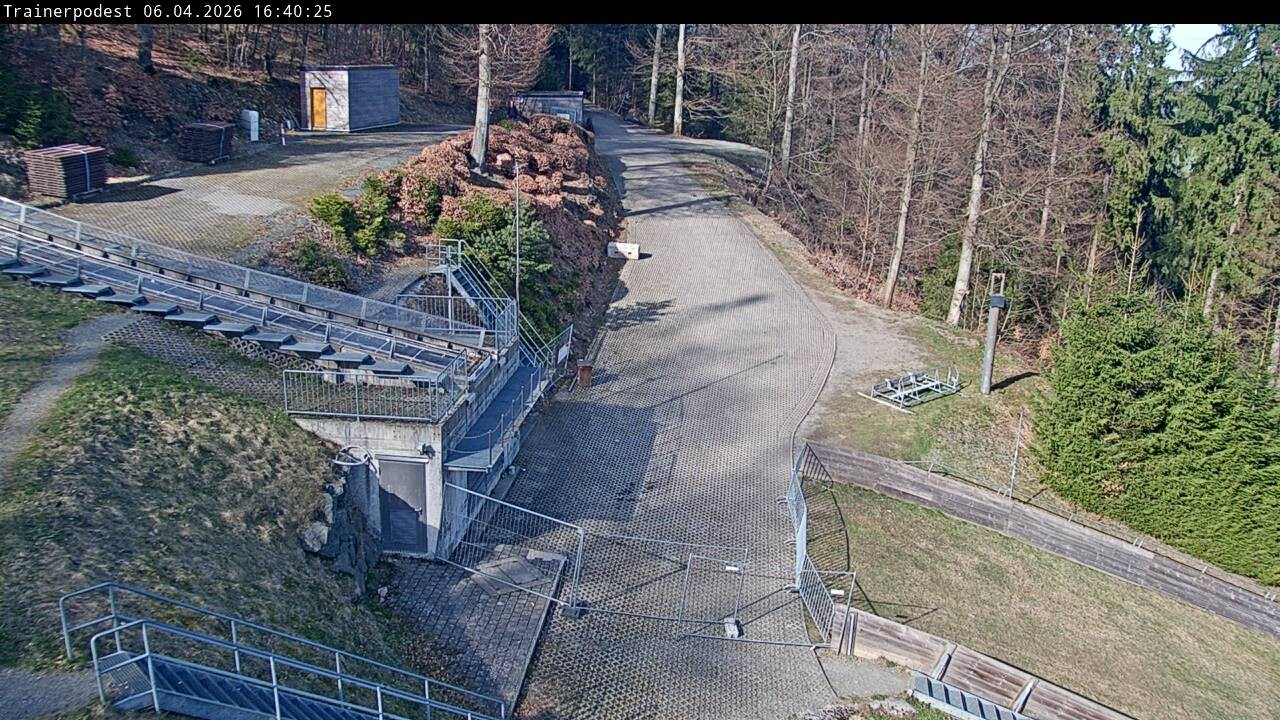 Archiv Foto Webcam Willingen: Blick Schanzentisch der Skisprungschanze
