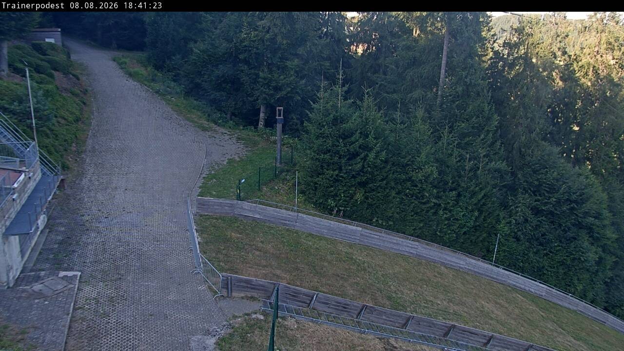 Archiv Foto Webcam Willingen: Blick Schanzentisch der Skisprungschanze