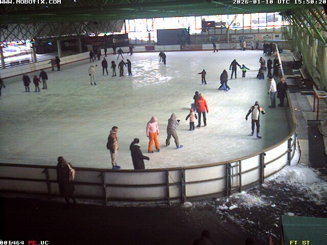 Archiv Foto Webcam Willingen: Blick in die Eissporthalle