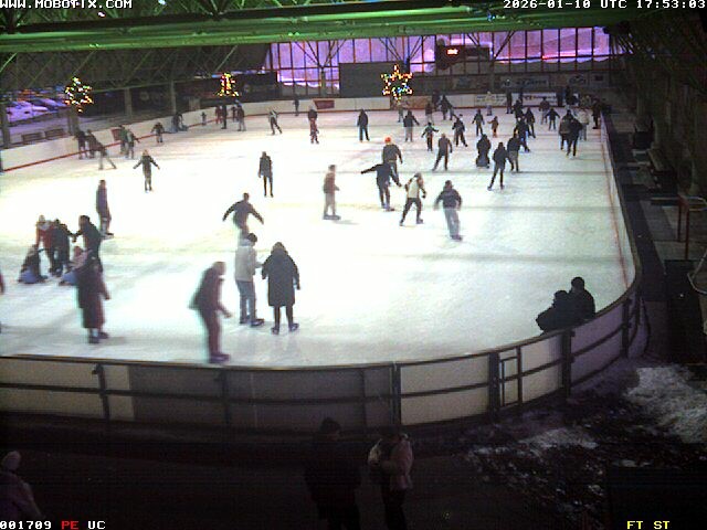 Archiv Foto Webcam Willingen: Blick in die Eissporthalle
