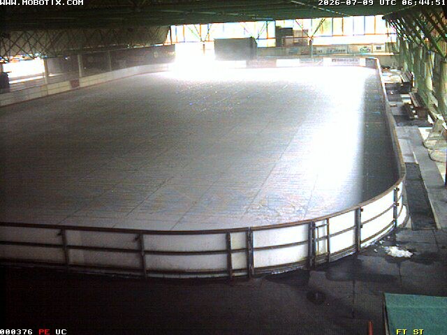 Archiv Foto Webcam Willingen: Blick in die Eissporthalle