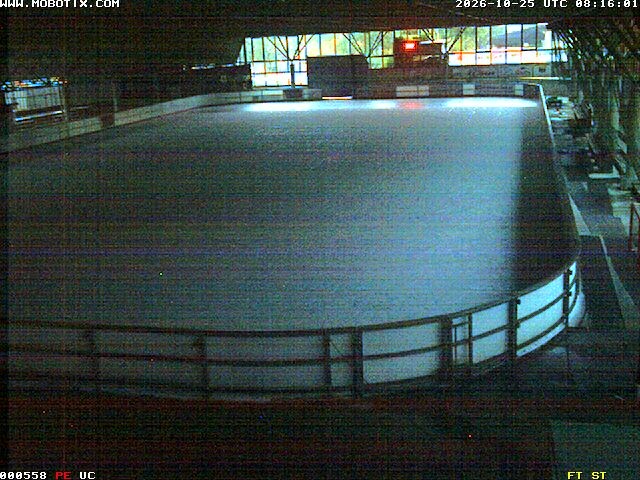Archiv Foto Webcam Willingen: Blick in die Eissporthalle