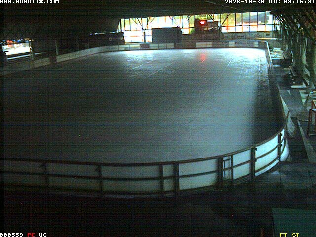 Archiv Foto Webcam Willingen: Blick in die Eissporthalle