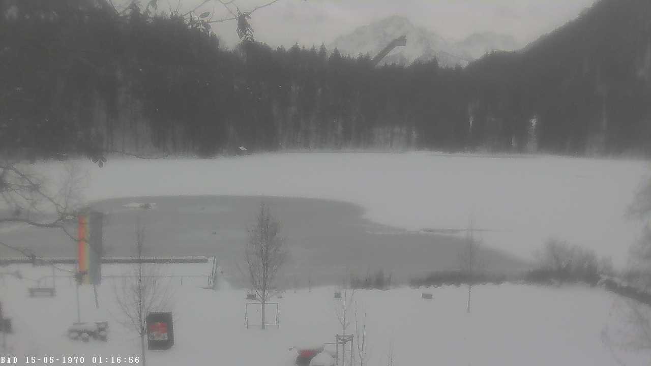 Archived image Webcam Oberstdorf: Freibergsee Sunbathing Area