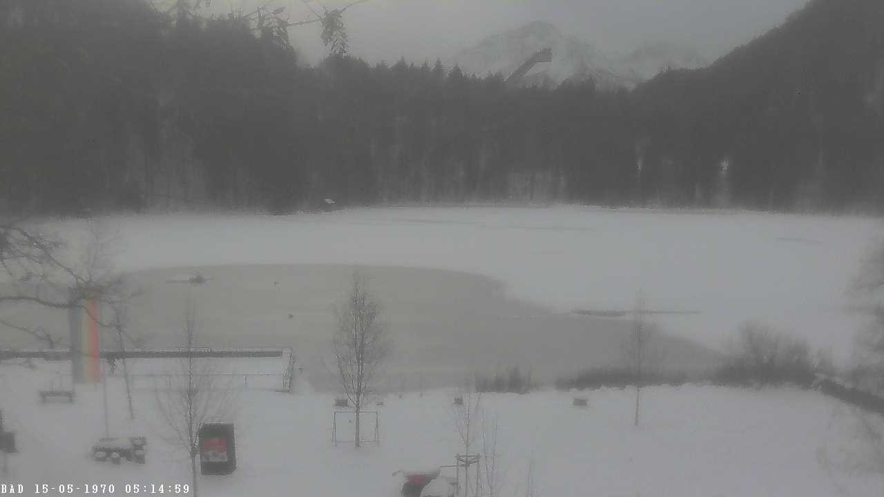 Archived image Webcam Oberstdorf: Freibergsee Sunbathing Area