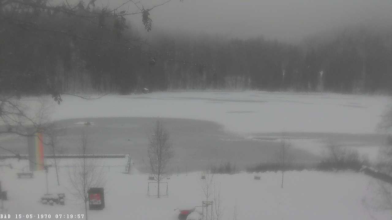 Archived image Webcam Oberstdorf: Freibergsee Sunbathing Area