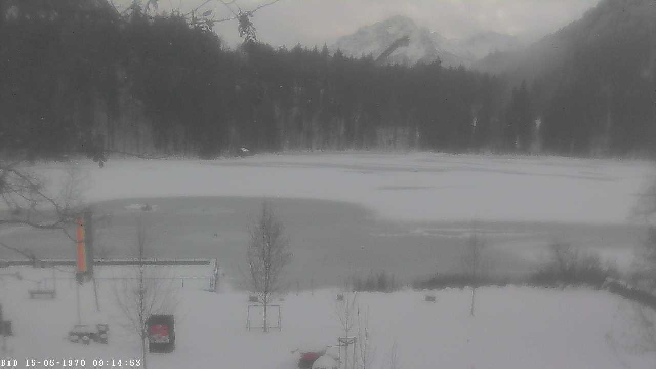 Archived image Webcam Oberstdorf: Freibergsee Sunbathing Area