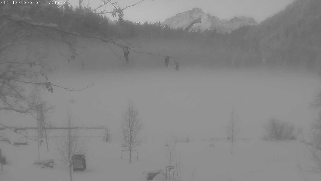 Archived image Webcam Oberstdorf: Freibergsee Sunbathing Area