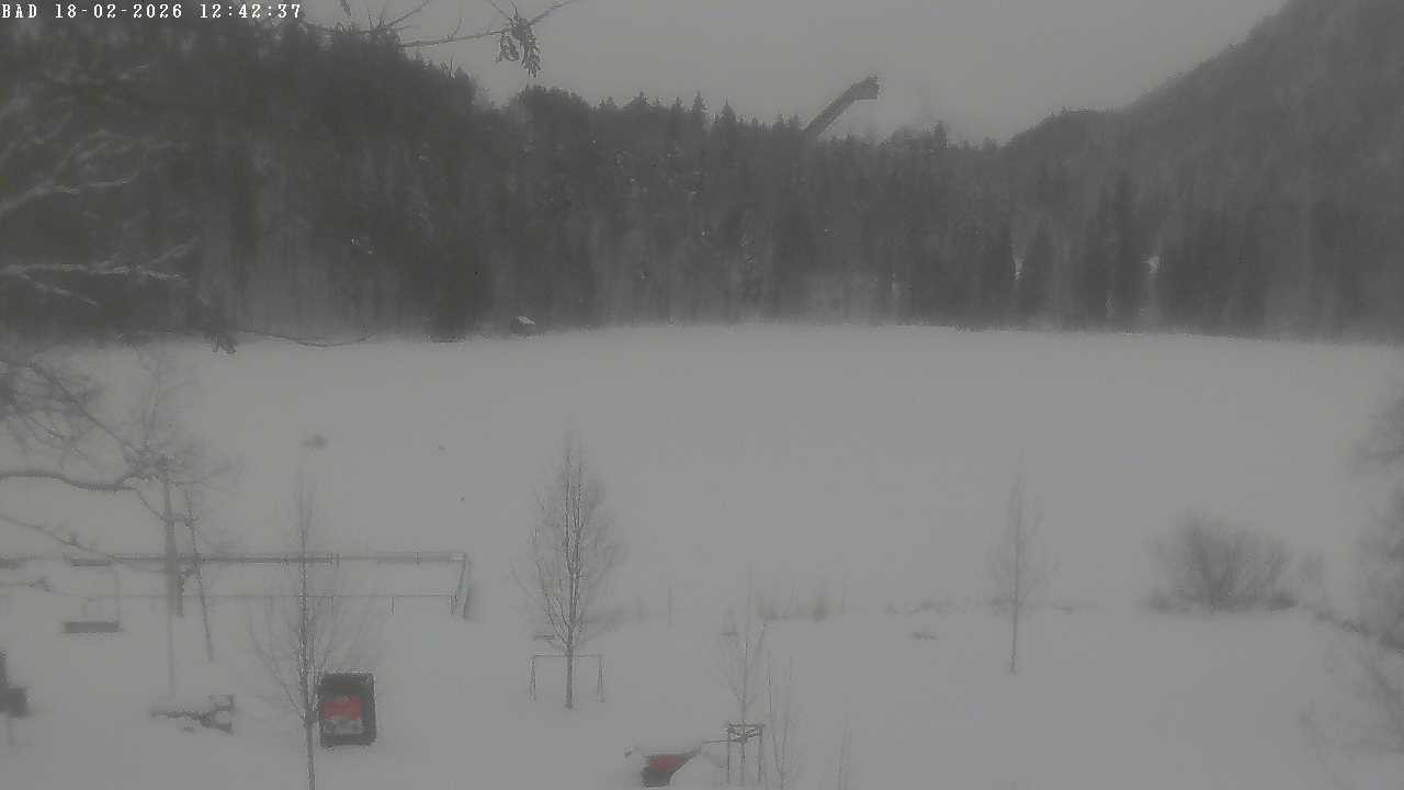 Archived image Webcam Oberstdorf: Freibergsee Sunbathing Area