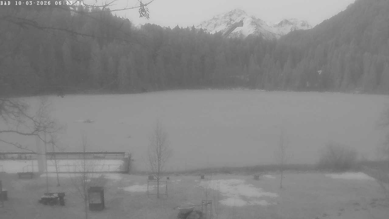 Archived image Webcam Oberstdorf: Freibergsee Sunbathing Area
