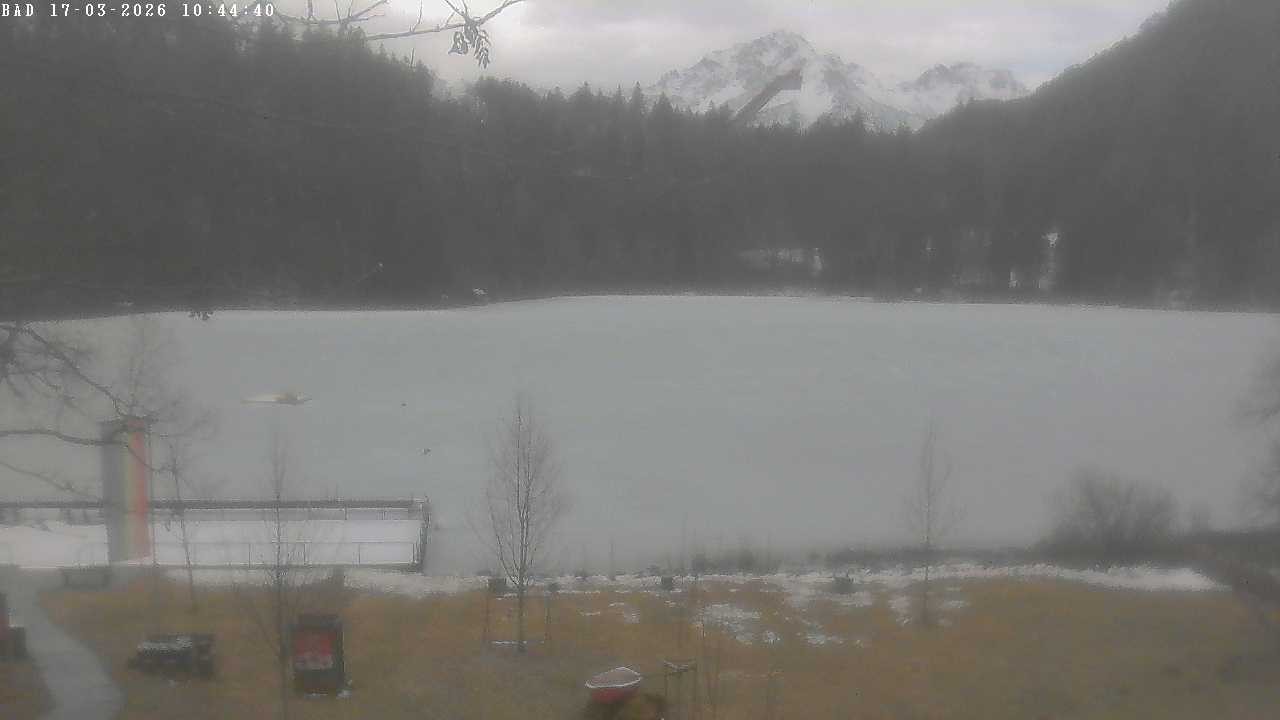 Archived image Webcam Oberstdorf: Freibergsee Sunbathing Area