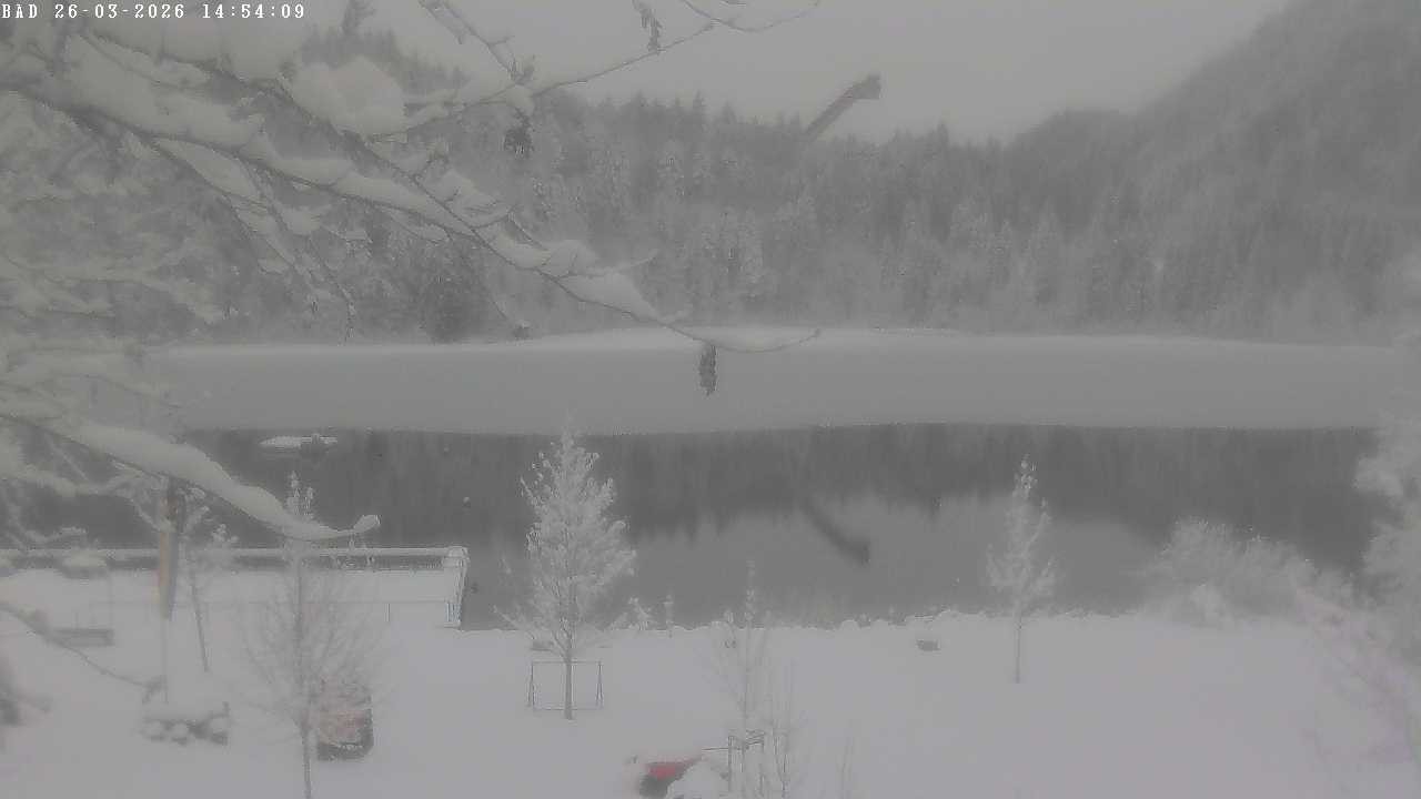 Archived image Webcam Oberstdorf: Freibergsee Sunbathing Area