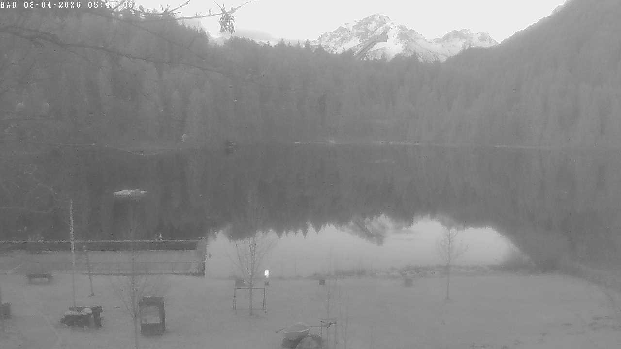 Archived image Webcam Oberstdorf: Freibergsee Sunbathing Area