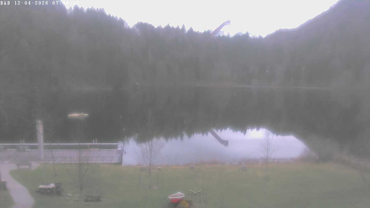 Archived image Webcam Oberstdorf: Freibergsee Sunbathing Area