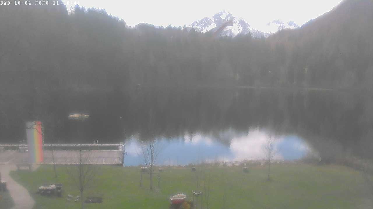 Archived image Webcam Oberstdorf: Freibergsee Sunbathing Area