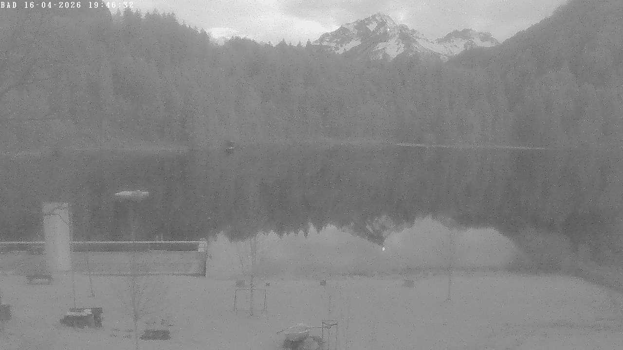 Archived image Webcam Oberstdorf: Freibergsee Sunbathing Area