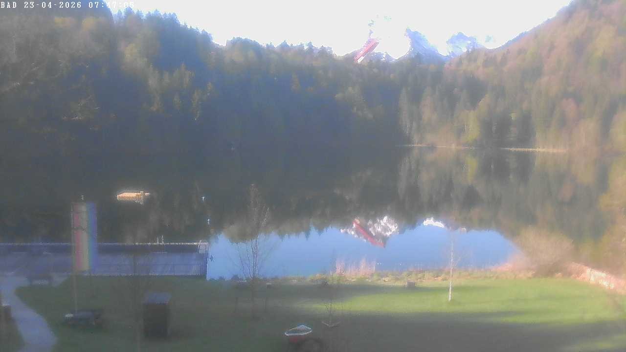Archived image Webcam Oberstdorf: Freibergsee Sunbathing Area