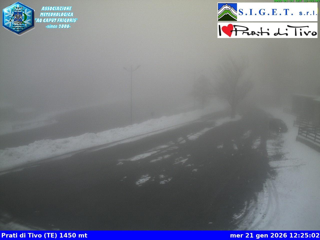 Archiv Foto Webcam Prati di Tivo - Italien