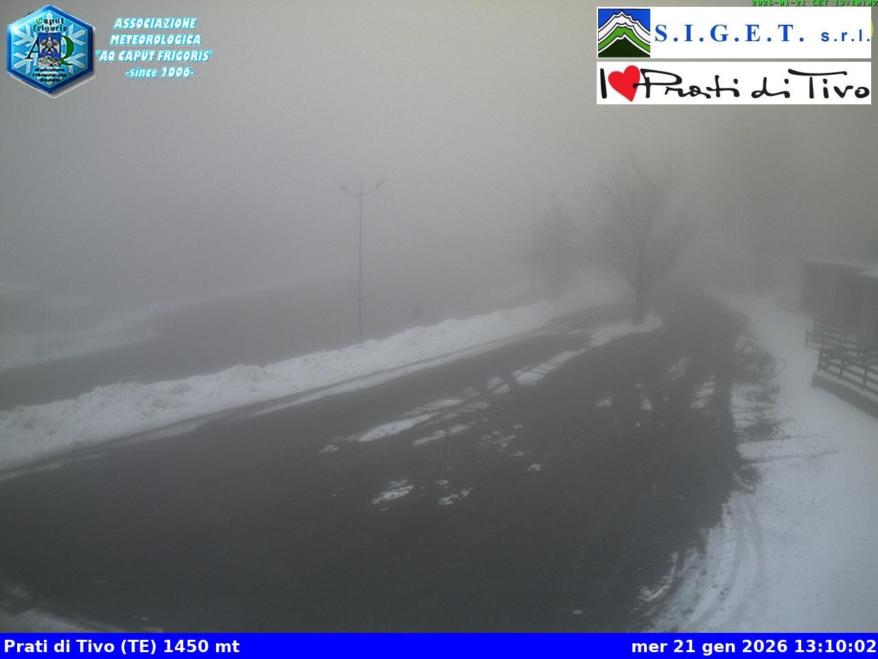 Archiv Foto Webcam Prati di Tivo - Italien