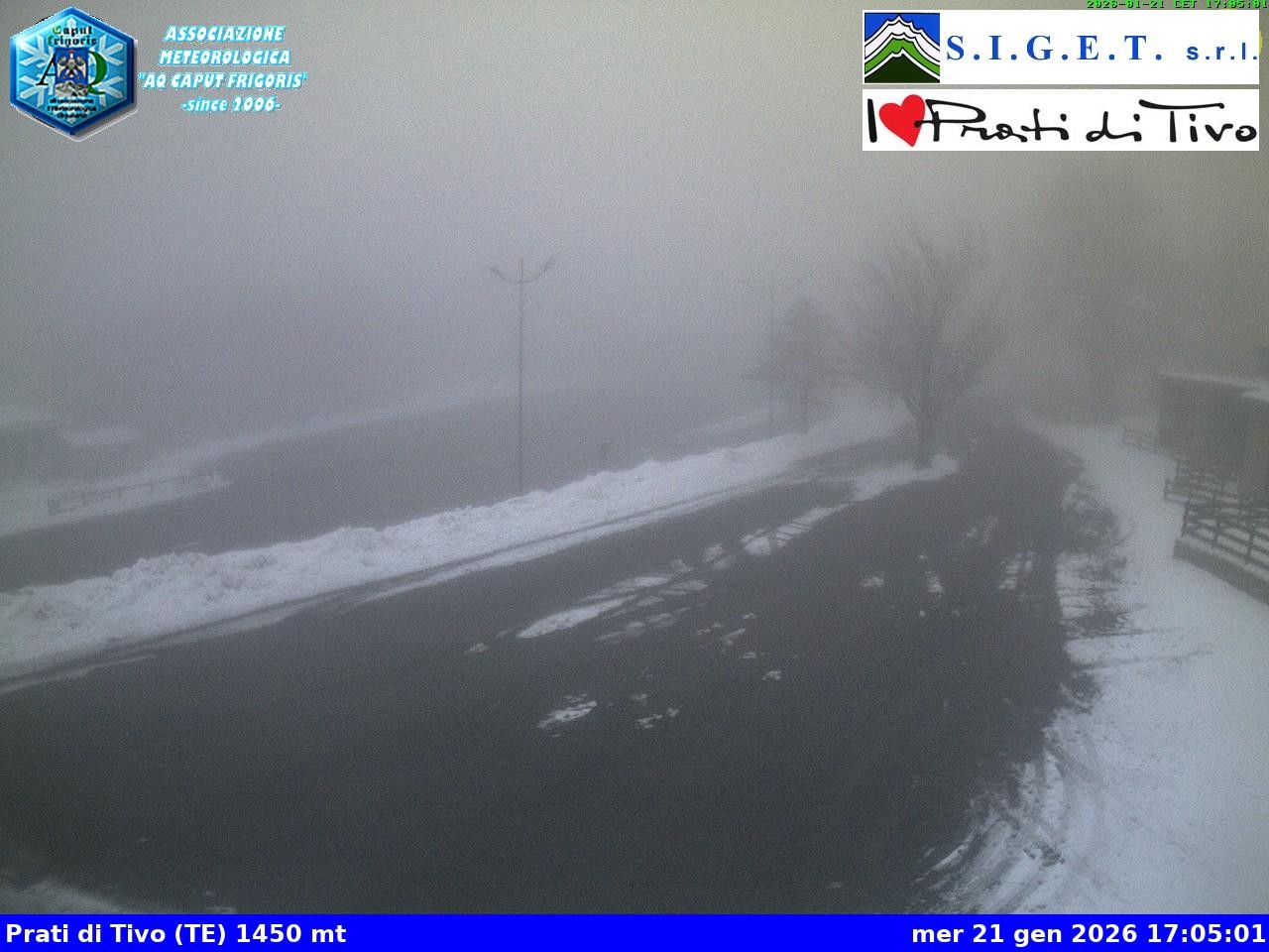 Archiv Foto Webcam Prati di Tivo - Italien