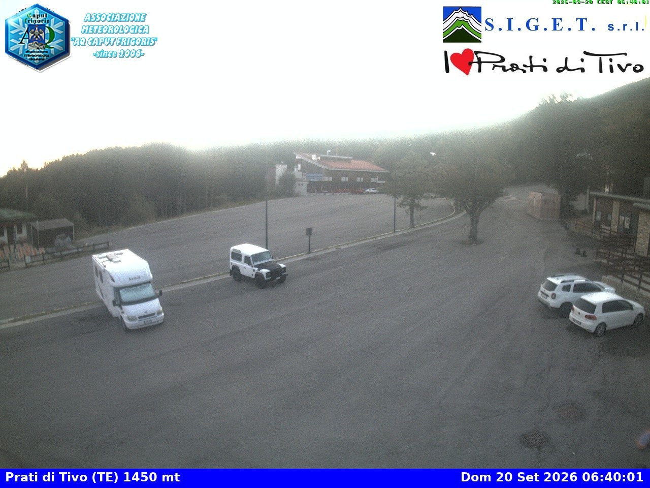 Archiv Foto Webcam Prati di Tivo - Italien