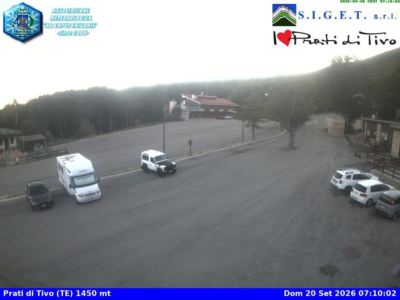 Archiv Foto Webcam Prati di Tivo - Italien