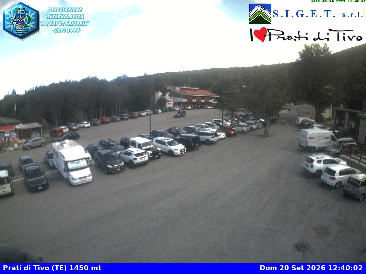 Archiv Foto Webcam Prati di Tivo - Italien