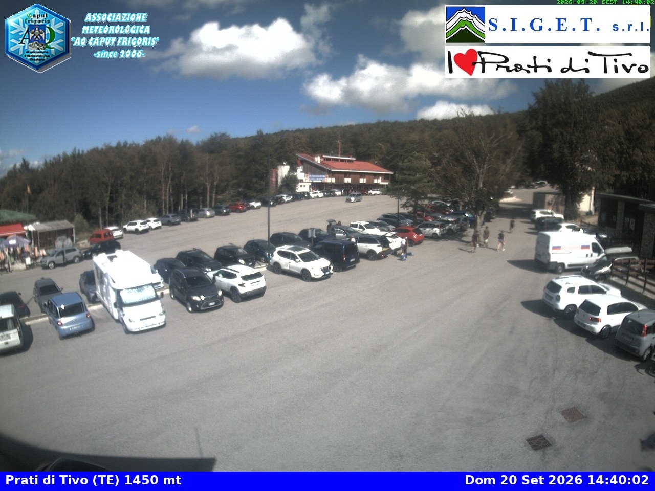 Archiv Foto Webcam Prati di Tivo - Italien
