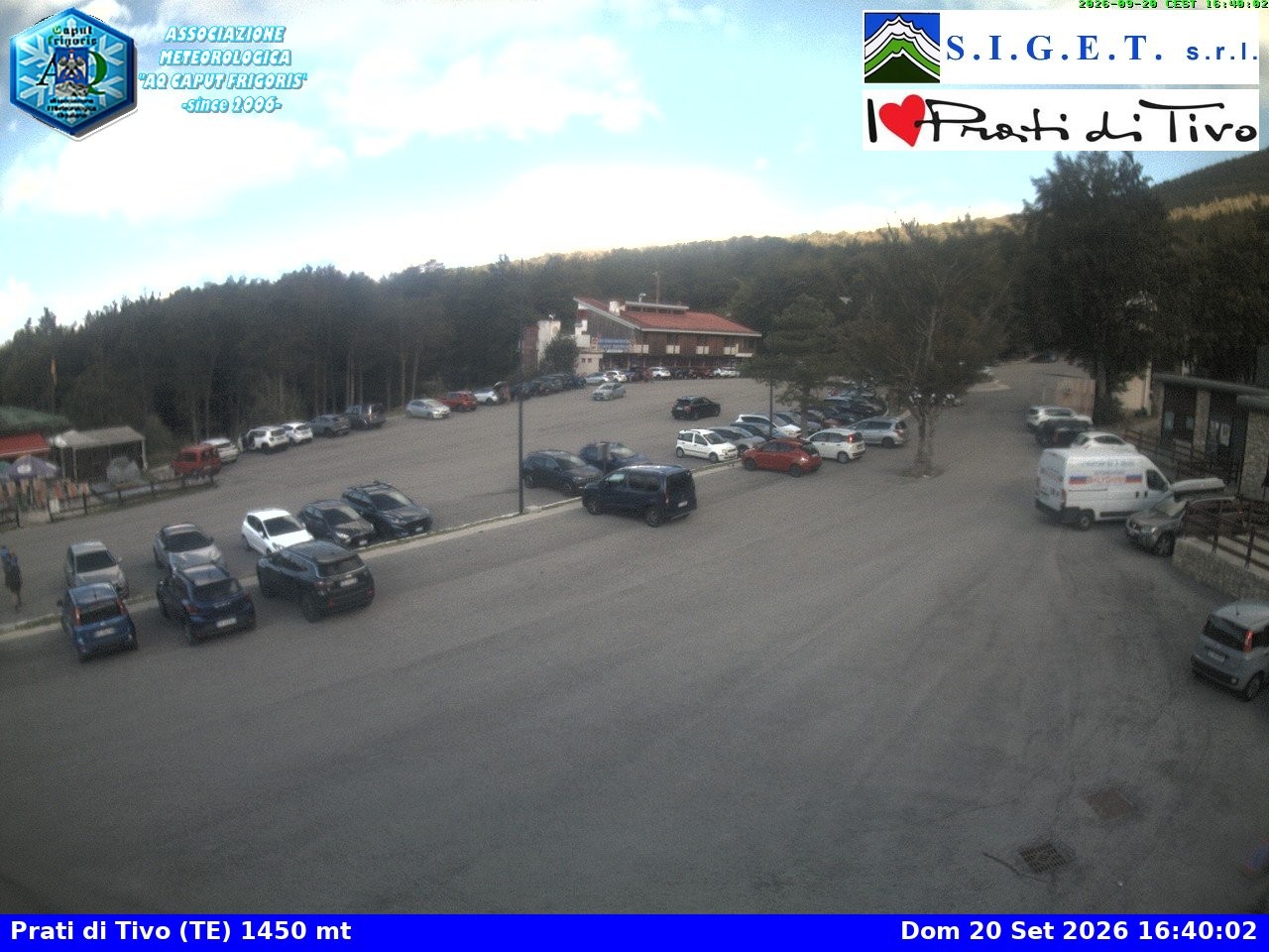 Archiv Foto Webcam Prati di Tivo - Italien