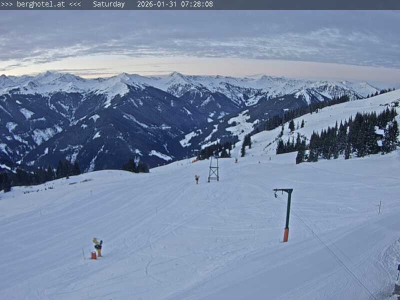 Archiv Foto Webcam Saalbach Hinterglemm - Berghotel Seidl-Alm