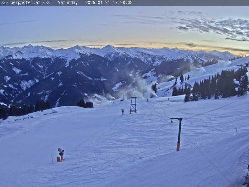 Archiv Foto Webcam Saalbach Hinterglemm - Berghotel Seidl-Alm