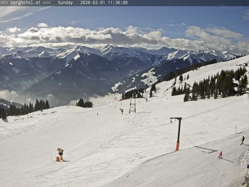 Archiv Foto Webcam Saalbach Hinterglemm - Berghotel Seidl-Alm
