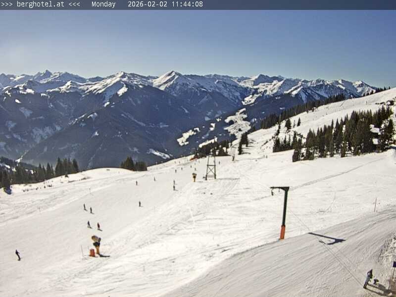 Archived image Webcam Saalbach - View from Seidl Alm
