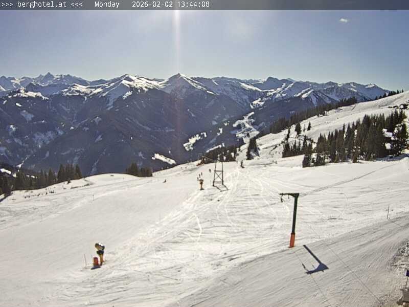 Archived image Webcam Saalbach - View from Seidl Alm