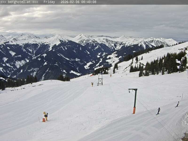 Archiv Foto Webcam Saalbach Hinterglemm - Berghotel Seidl-Alm