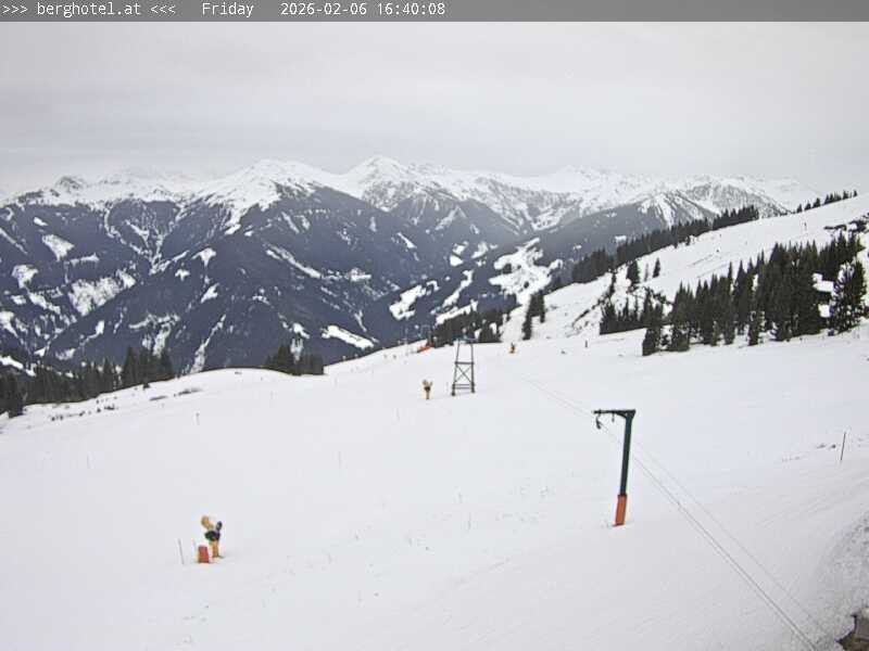 Archiv Foto Webcam Saalbach Hinterglemm - Berghotel Seidl-Alm
