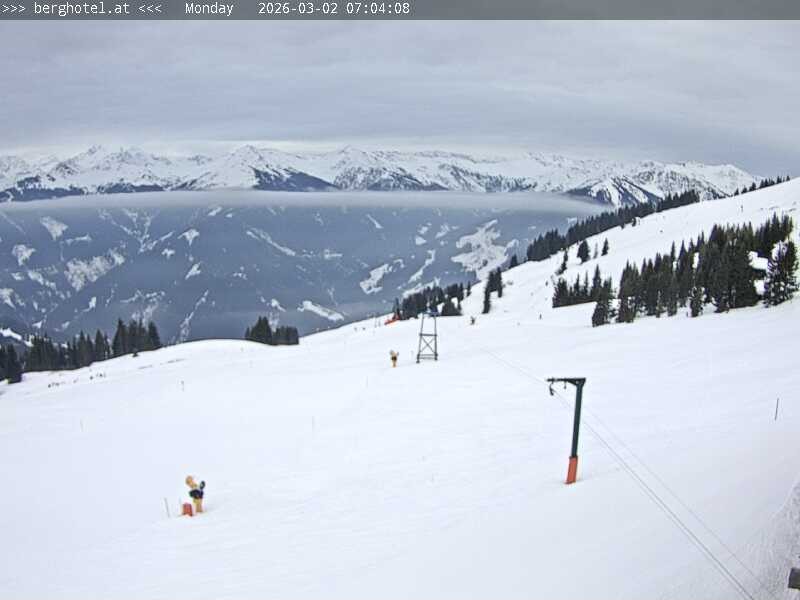 Archiv Foto Webcam Saalbach Hinterglemm - Berghotel Seidl-Alm