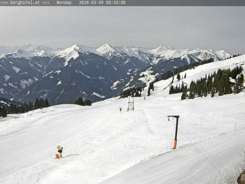 Archiv Foto Webcam Saalbach Hinterglemm - Berghotel Seidl-Alm