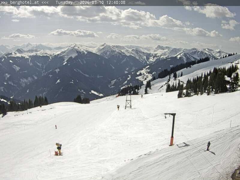 Archiv Foto Webcam Saalbach Hinterglemm - Berghotel Seidl-Alm