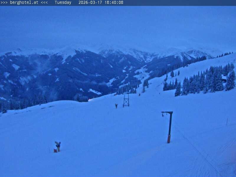 Archived image Webcam Saalbach - View from Seidl Alm