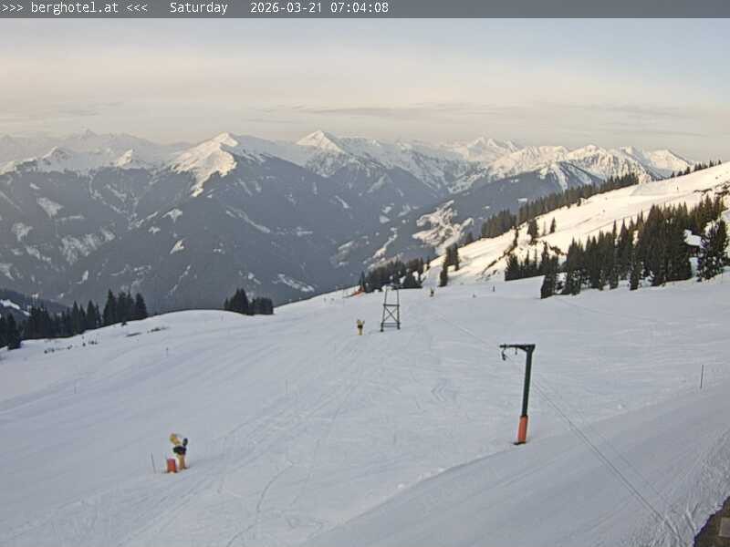 Archiv Foto Webcam Saalbach Hinterglemm - Berghotel Seidl-Alm