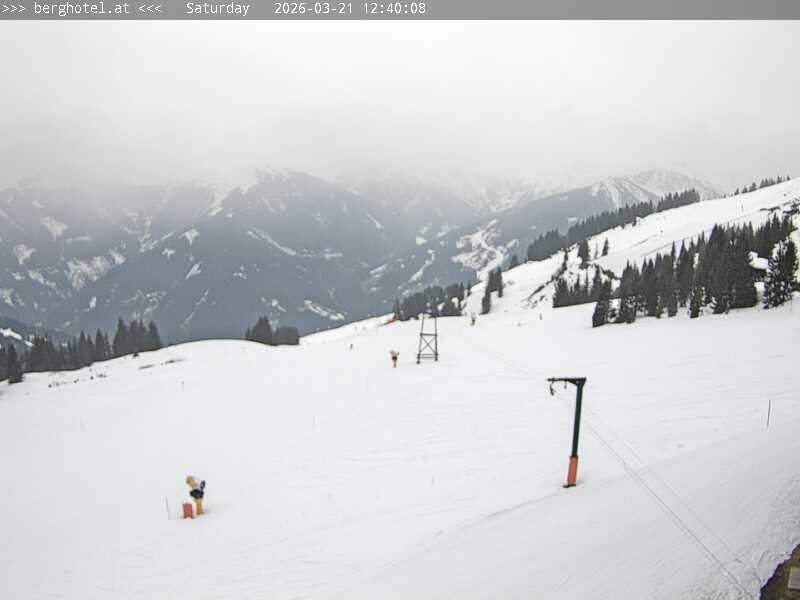 Archiv Foto Webcam Saalbach Hinterglemm - Berghotel Seidl-Alm