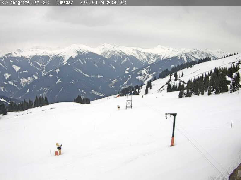 Archiv Foto Webcam Saalbach Hinterglemm - Berghotel Seidl-Alm