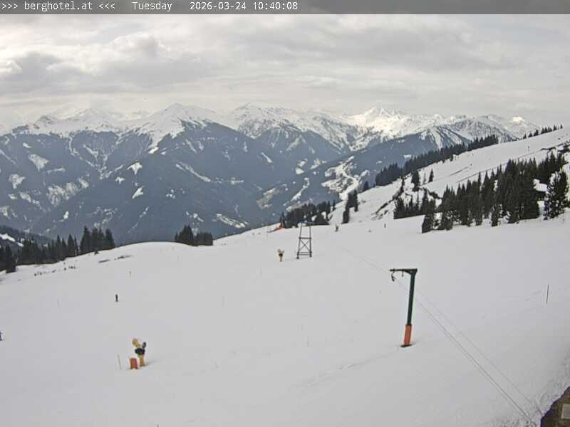 Archiv Foto Webcam Saalbach Hinterglemm - Berghotel Seidl-Alm