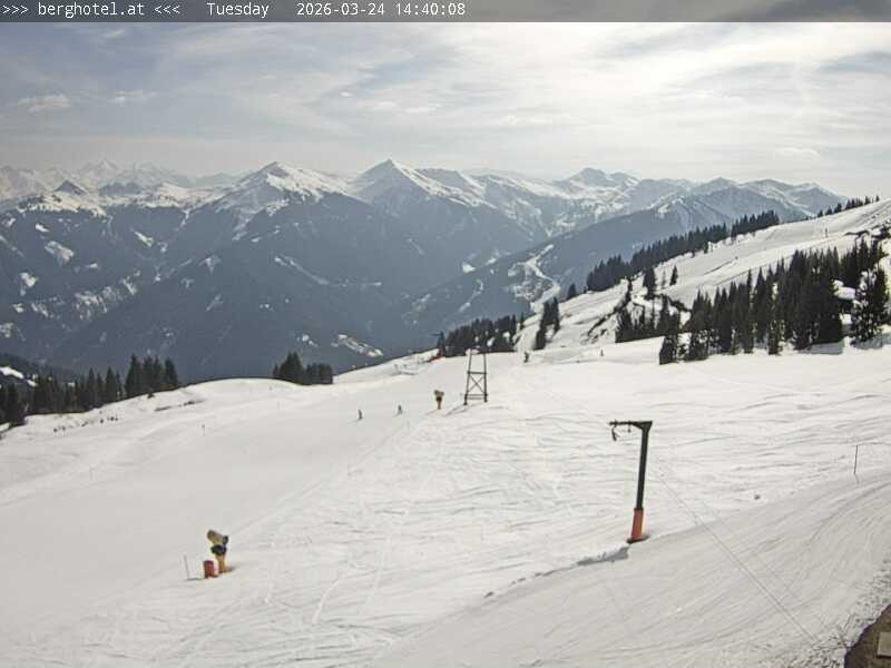 Archiv Foto Webcam Saalbach Hinterglemm - Berghotel Seidl-Alm
