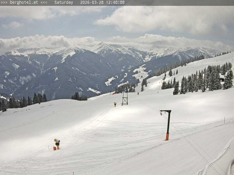 Archiv Foto Webcam Saalbach Hinterglemm - Berghotel Seidl-Alm