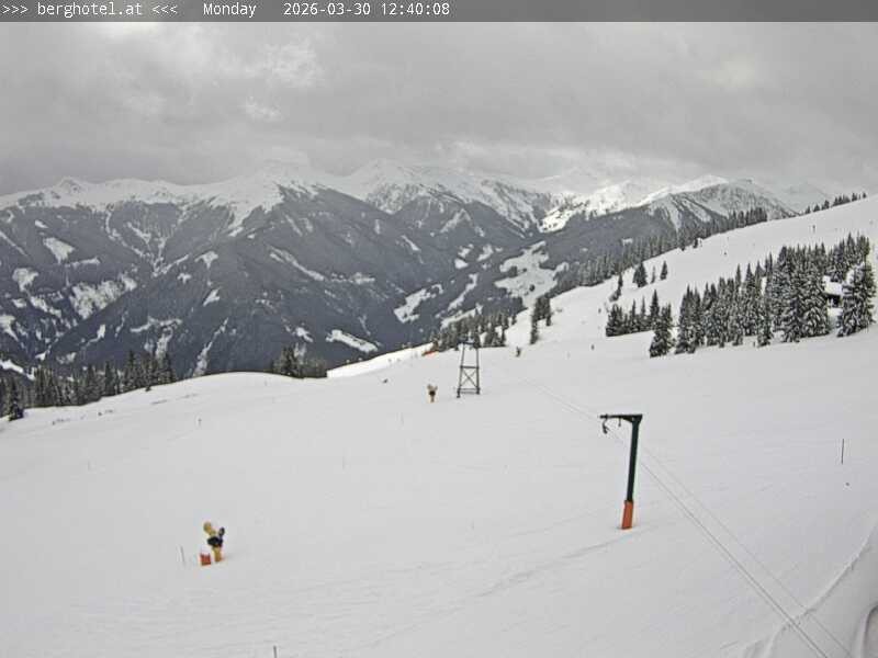 Archiv Foto Webcam Saalbach Hinterglemm - Berghotel Seidl-Alm