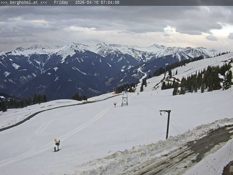 Archiv Foto Webcam Saalbach Hinterglemm - Berghotel Seidl-Alm