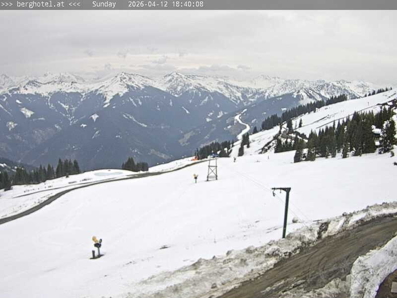 Archived image Webcam Saalbach - View from Seidl Alm