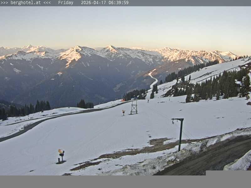 Archived image Webcam Saalbach - View from Seidl Alm